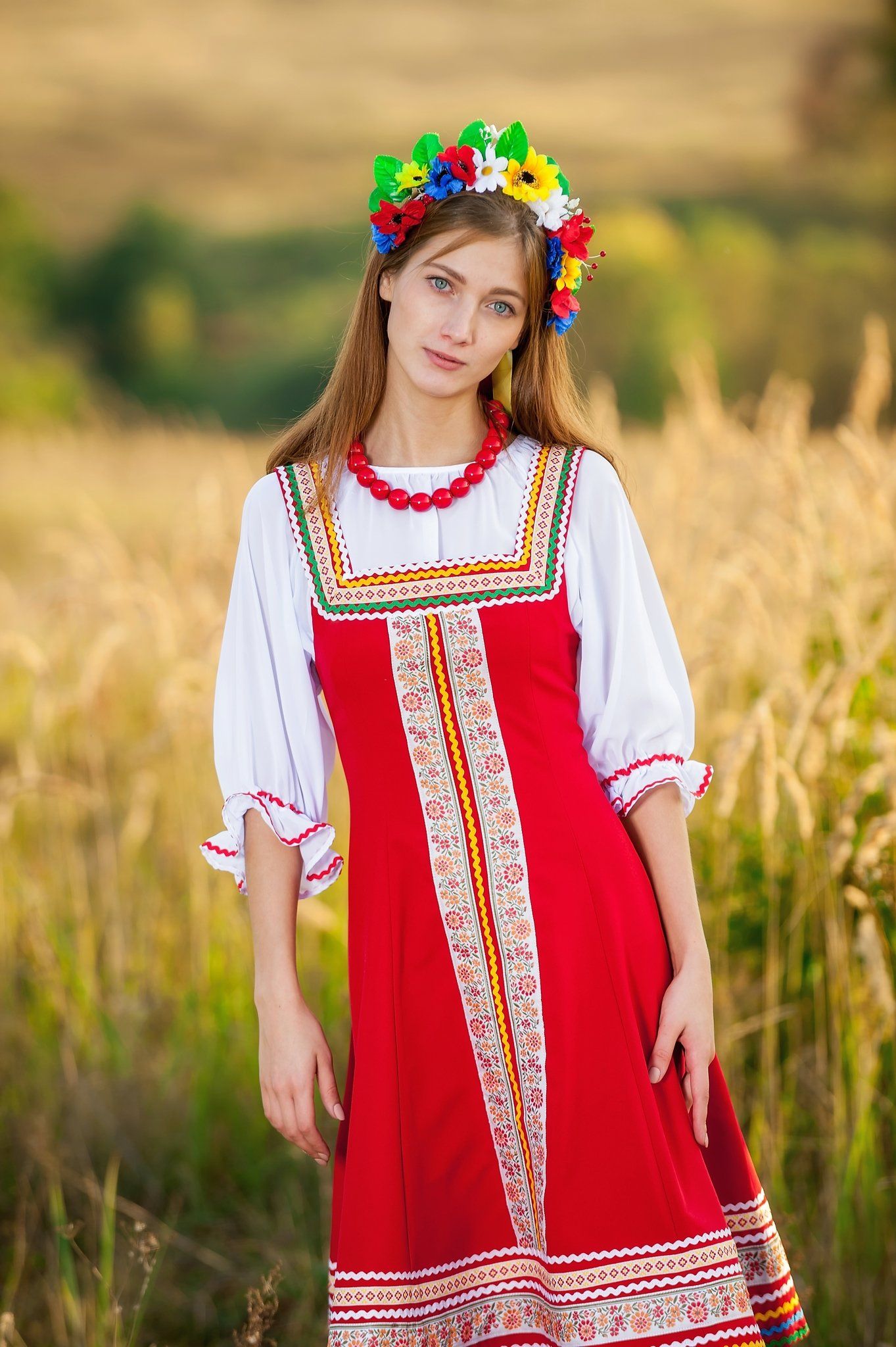 Women in Slavic costumes in Tengzhou