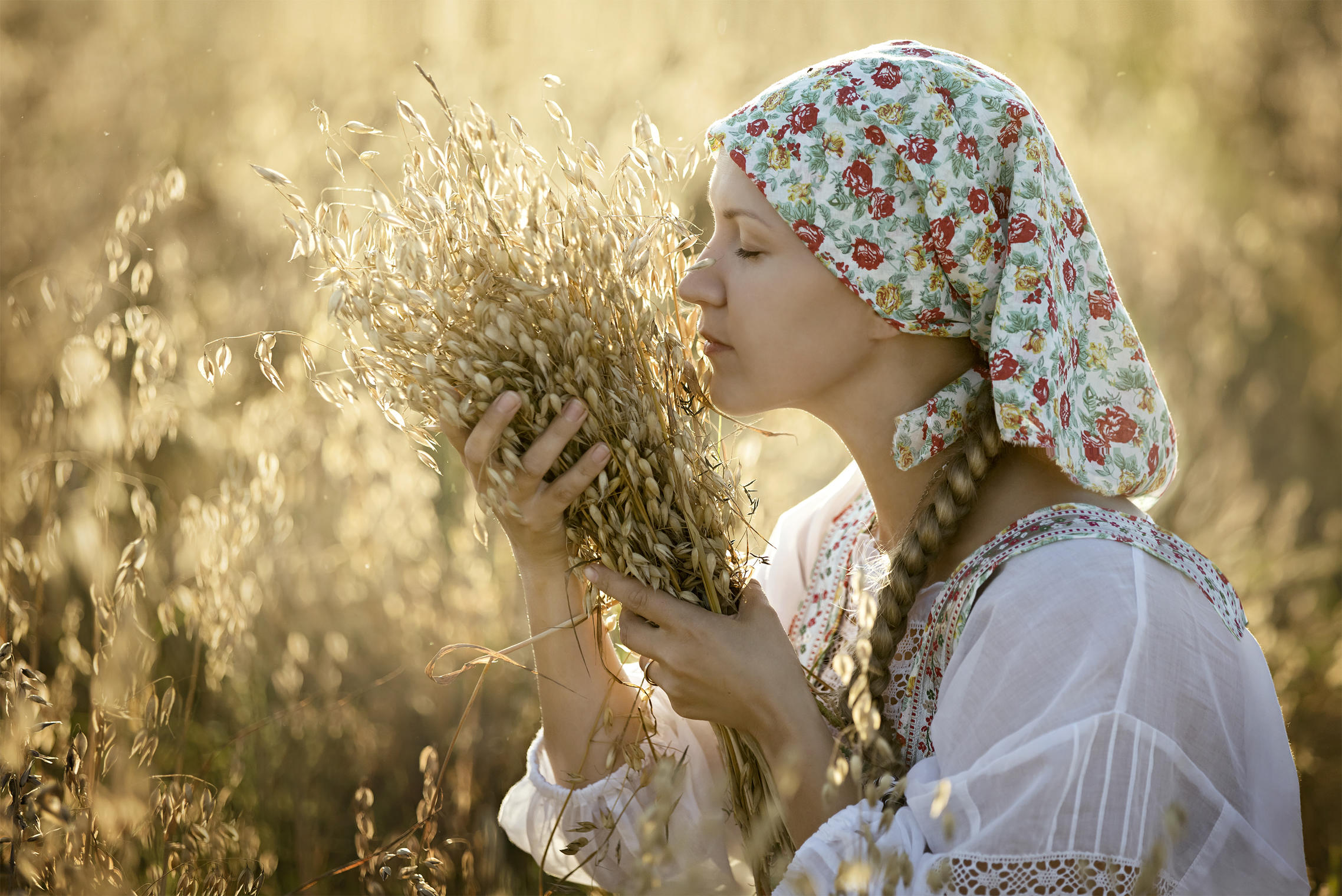 Photo Women in Slavic costumes in Tengzhou